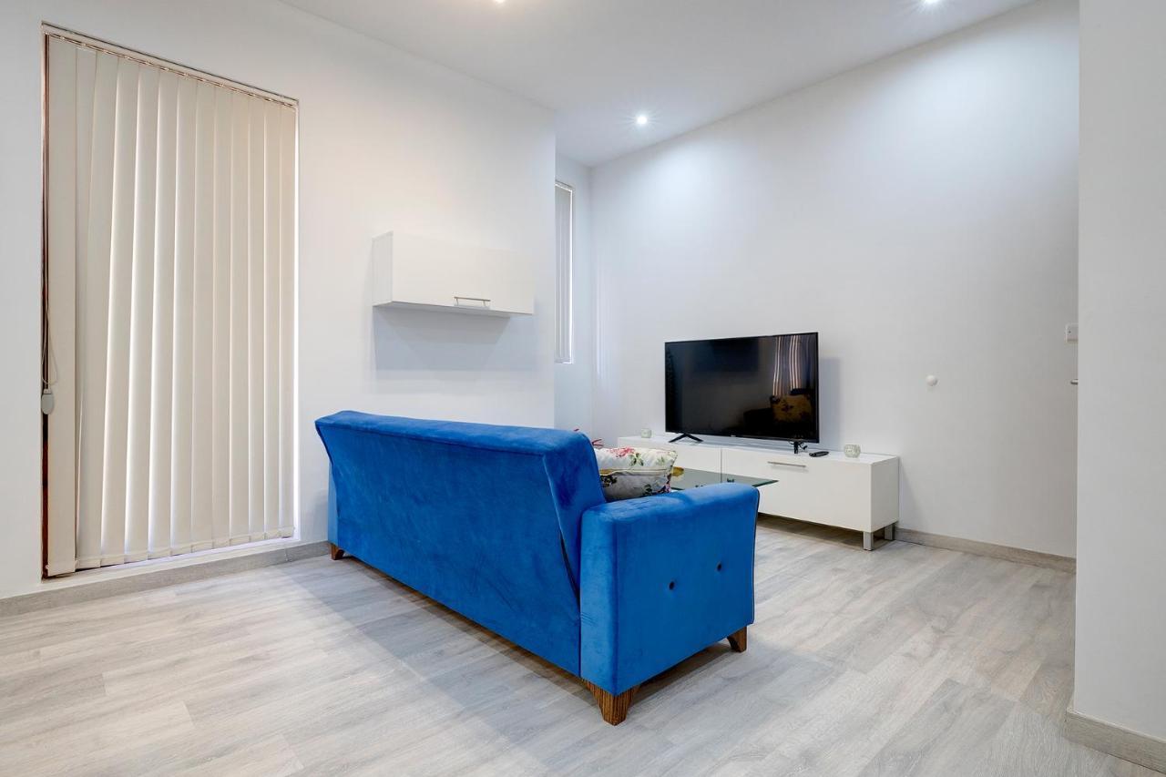 דירות Picturesque Sliema Pad Steps From The Seafront מראה חיצוני תמונה