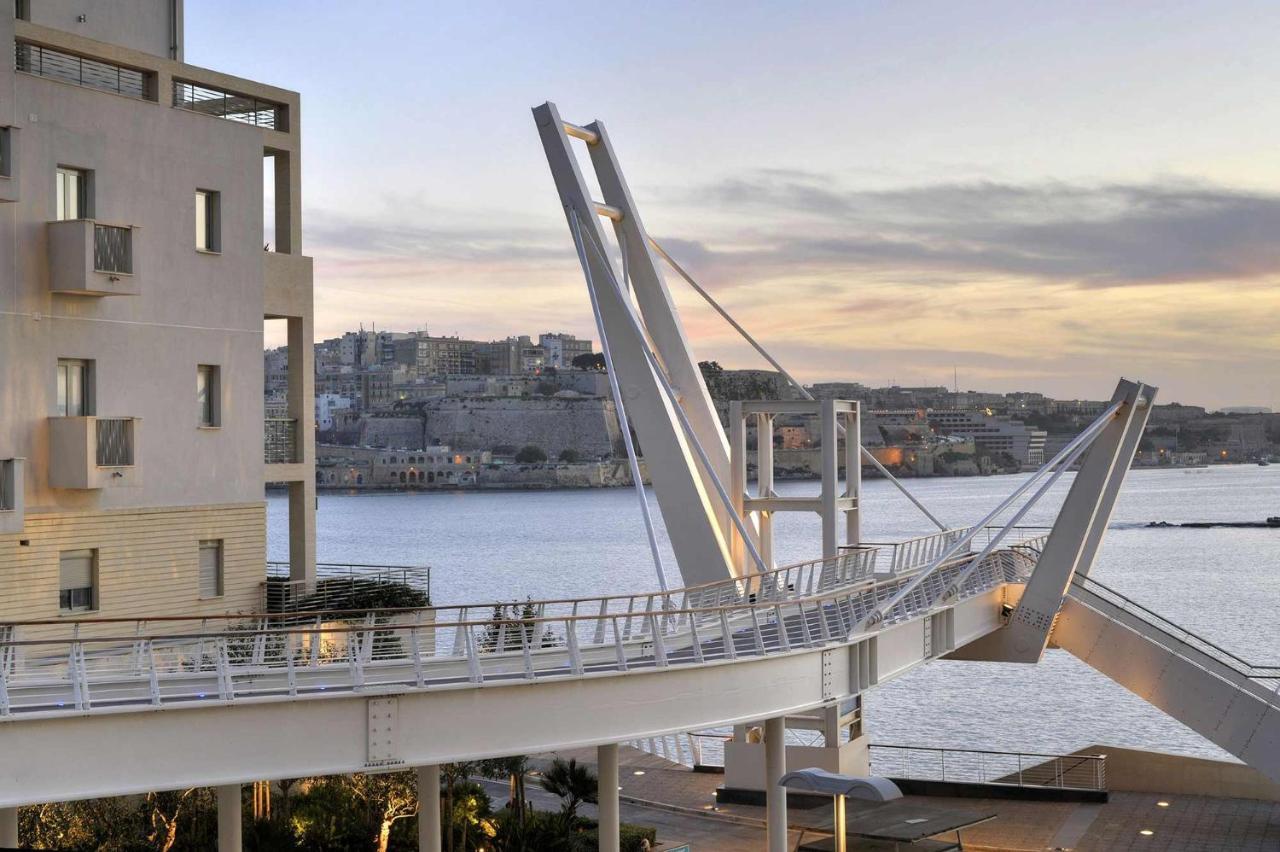 דירות Picturesque Sliema Pad Steps From The Seafront מראה חיצוני תמונה
